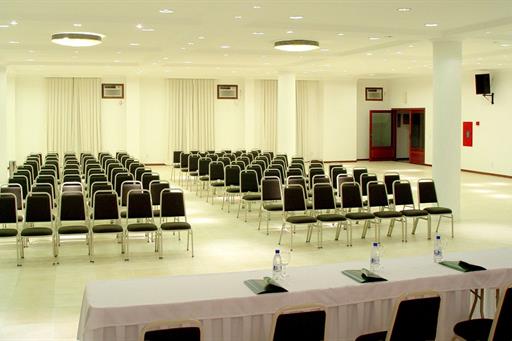 sala de eventos.jpg