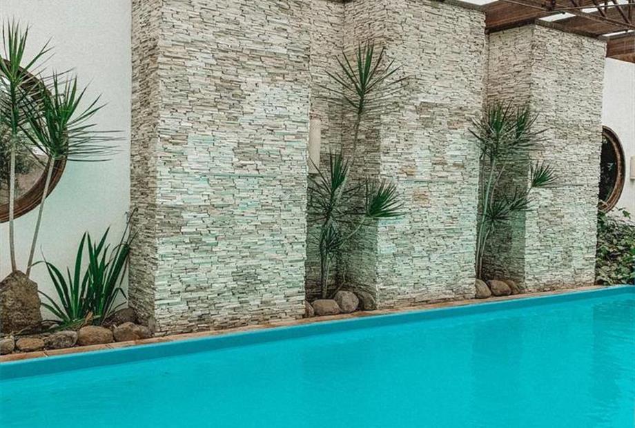 piscina interna (2).jpg