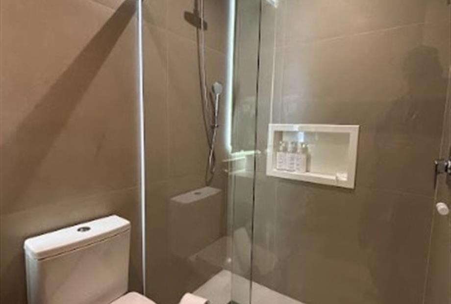 whatsapp image 2025-08-14 at 14.00.52.jpeg