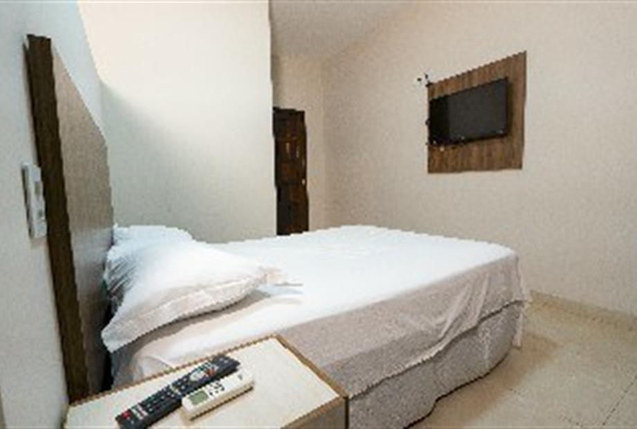 hotel plaza (20) (1).jpg