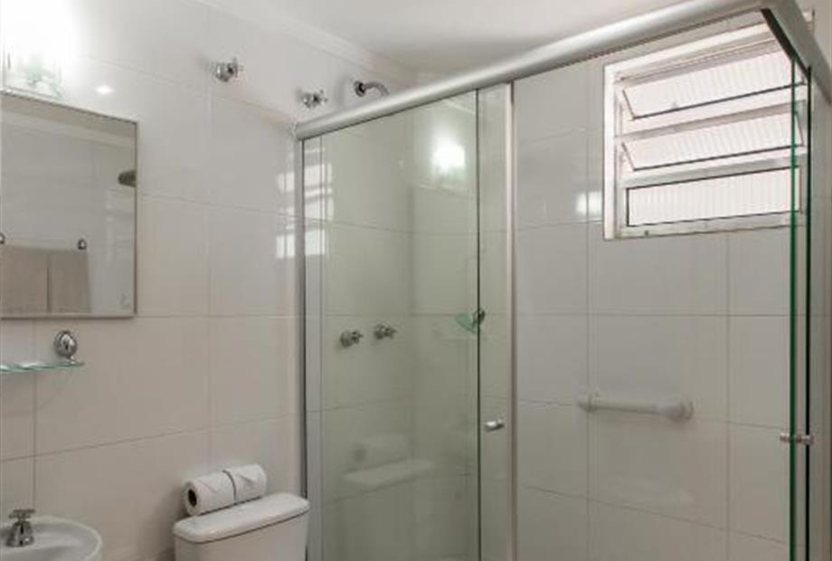 Quarto Standard com 2 Camas de Solteiro-8.jpg