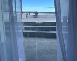 ESTUDIO COM VARANDA AO MAR