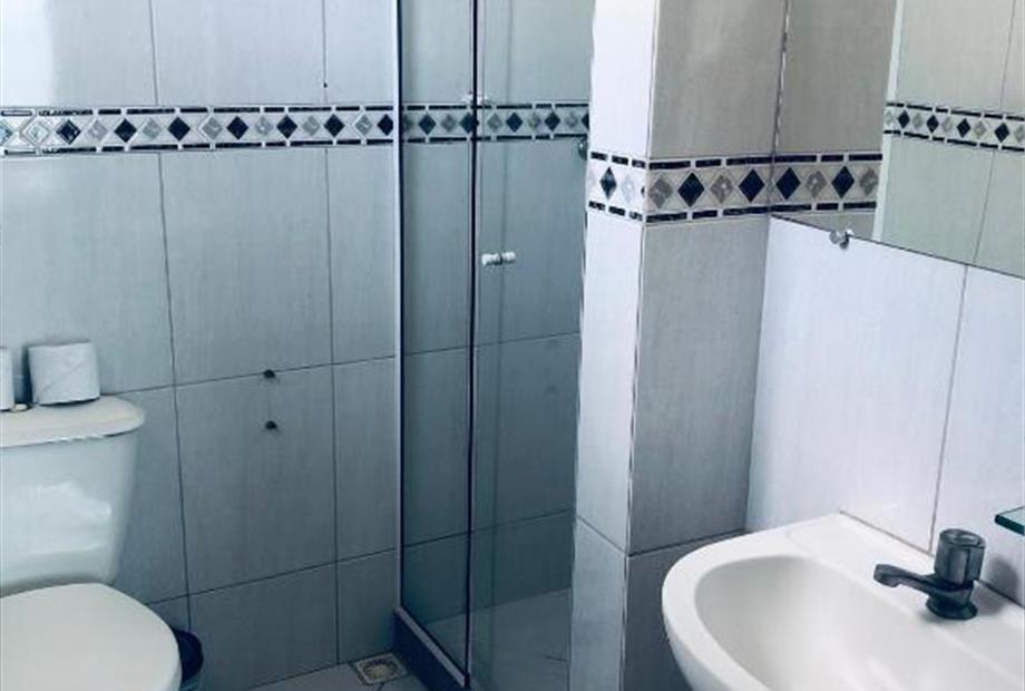 Quarto com Cama Queen-size e Vista do Mar-6.jpg