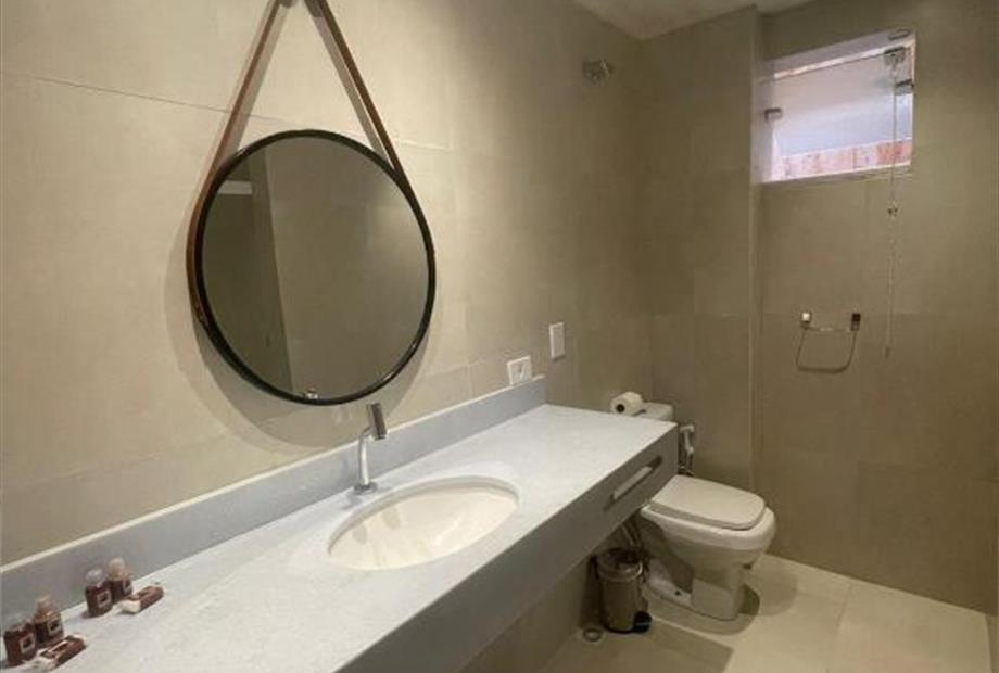 Suíte Júnior com Varanda-3.jpg