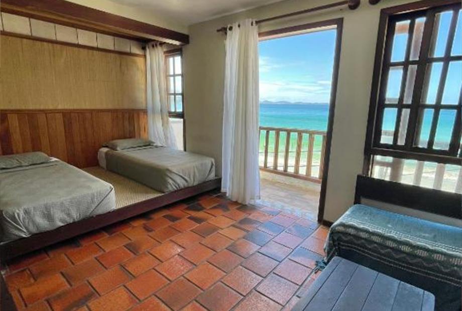 Suíte com Cama King-size e Vista do Mar-2.jpg