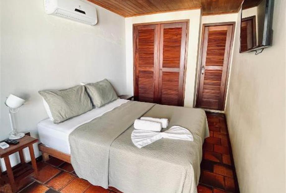 Quarto Standard com Cama Queen-size-2.jpg