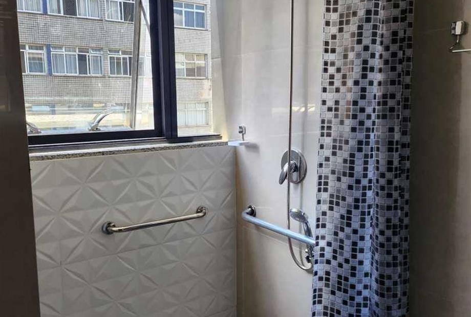 foto banheiro 2.jpeg