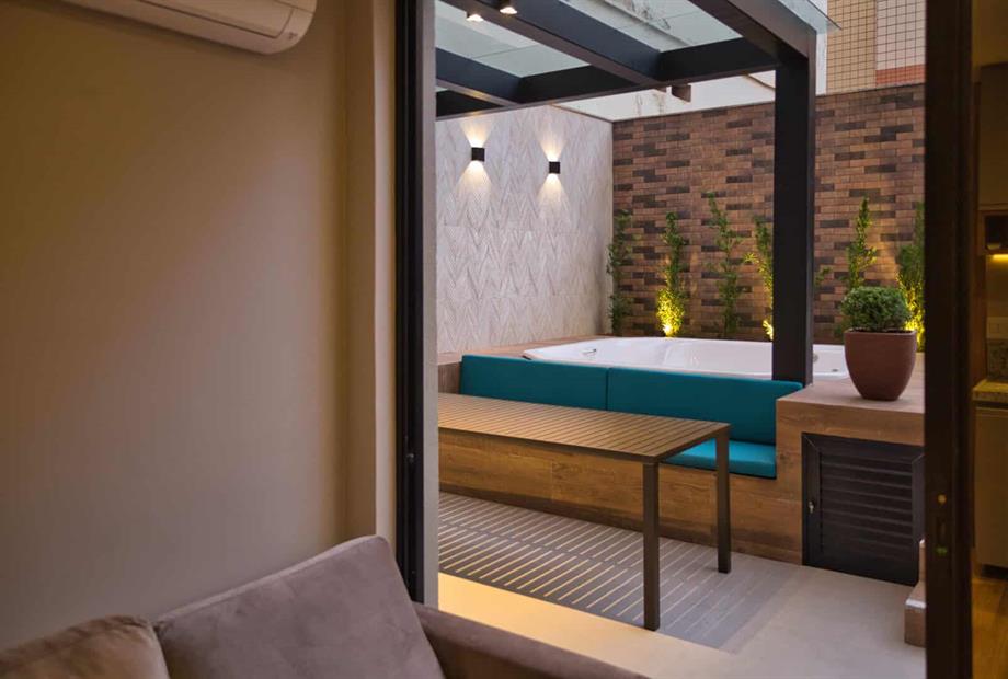 0z1a7342_11zon (1).jpeg