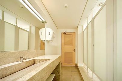 sanitario-002-min.jpg