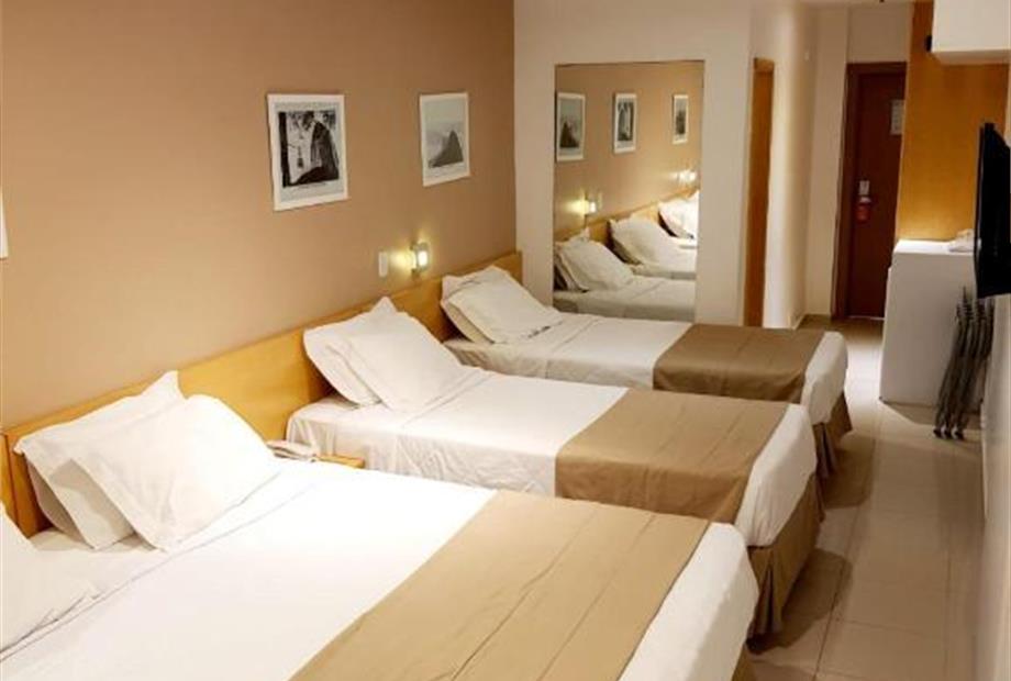 Quarto Família Standard-1.jpg