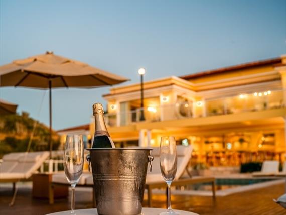 cópia de uni-73.jpg