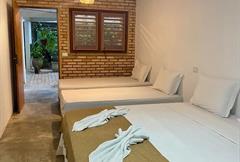 SUITE TERREO COM VARANDA