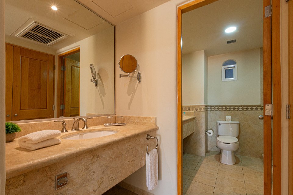 junior suite king-04.jpg