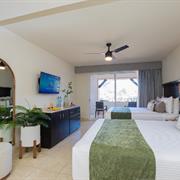 Deluxe Junior Suite Marina View