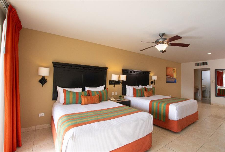 standard marina view doble-01.jpg