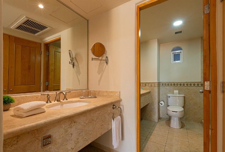 junior suite king-04.jpg