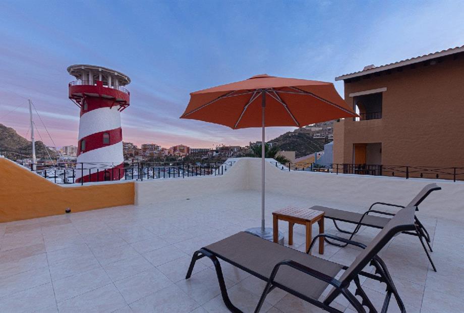 deluxe master suite-02.jpg