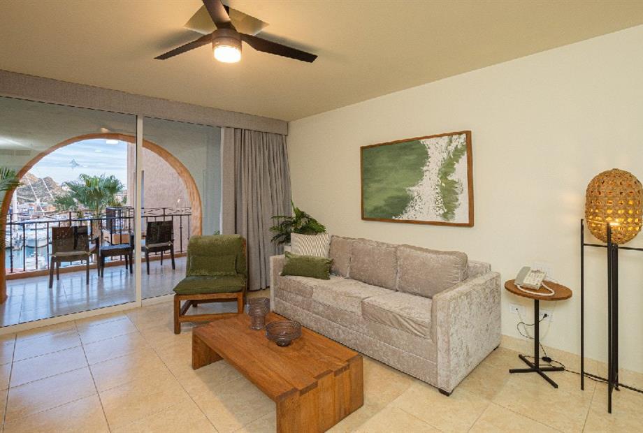 deluxe master suite-03.jpg