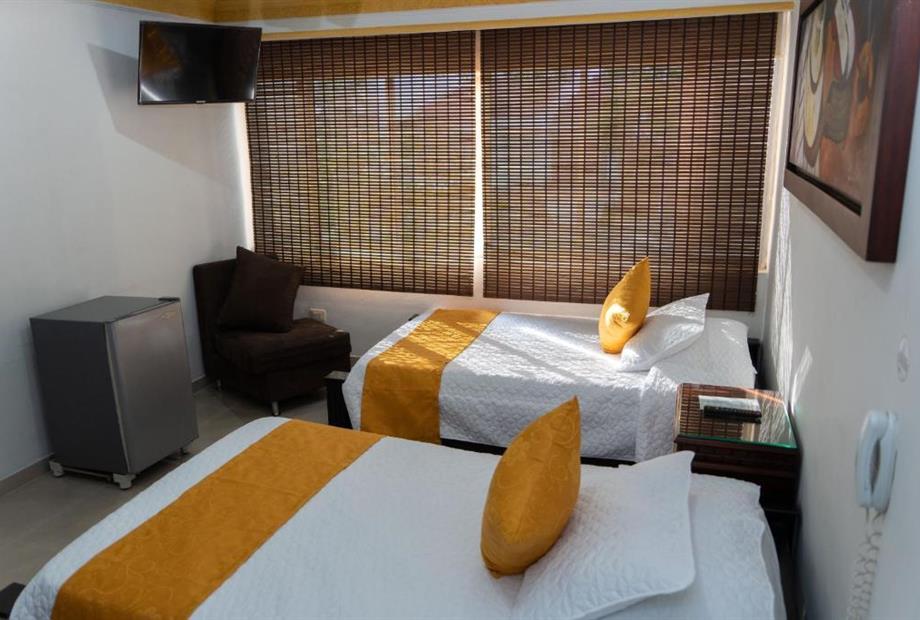 Quarto Standard com 2 Camas de Solteiro-1.jpg