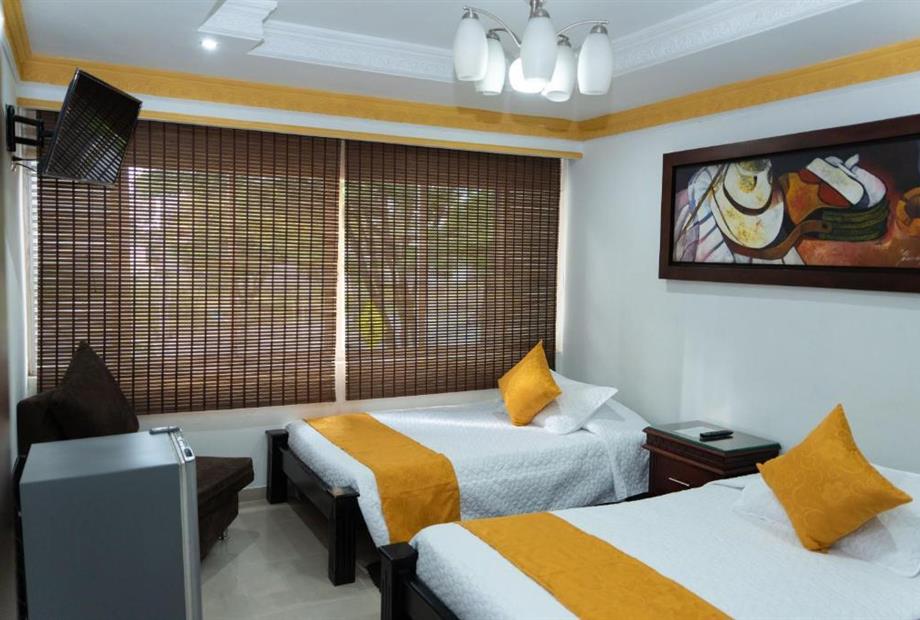 Quarto Standard com 2 Camas de Solteiro-2.jpg