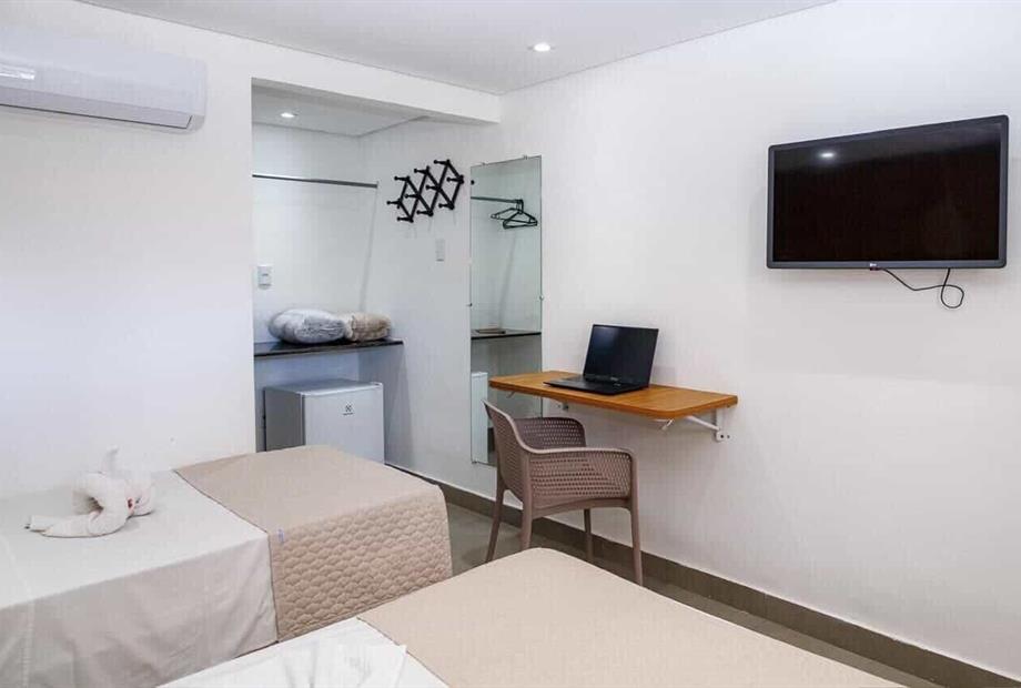 mob quadruplo 2.jpeg