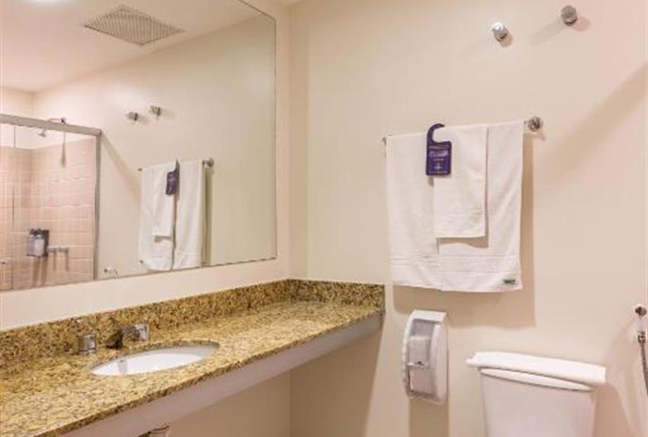 Quarto Standard com 2 Camas de Solteiro-3.jpg