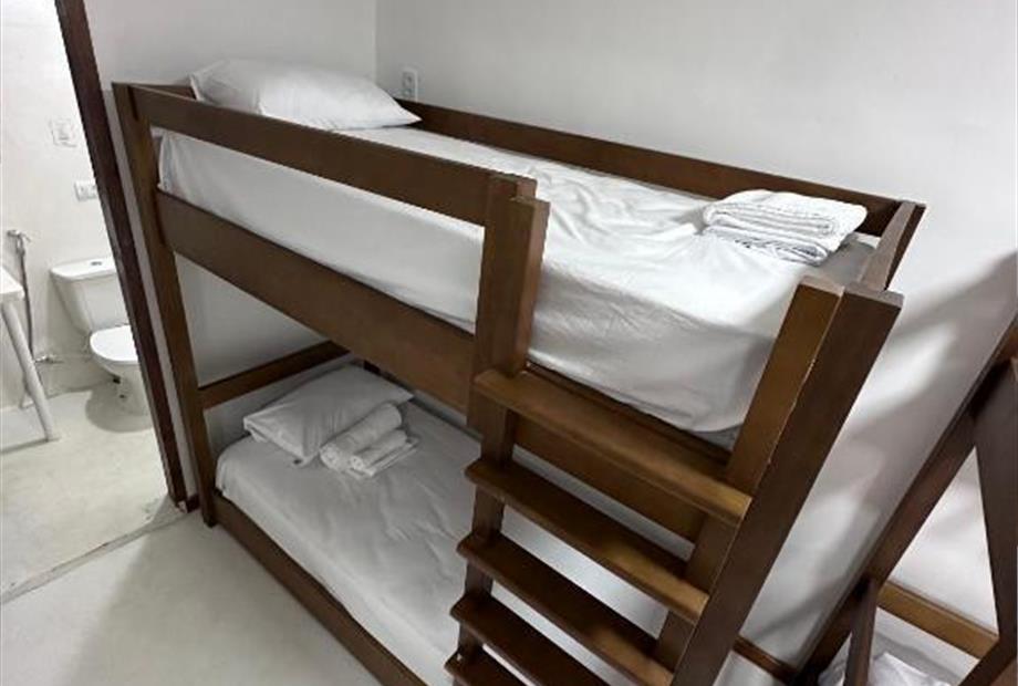 Cama em Beliche em Dormitório Masculino-2.jpg
