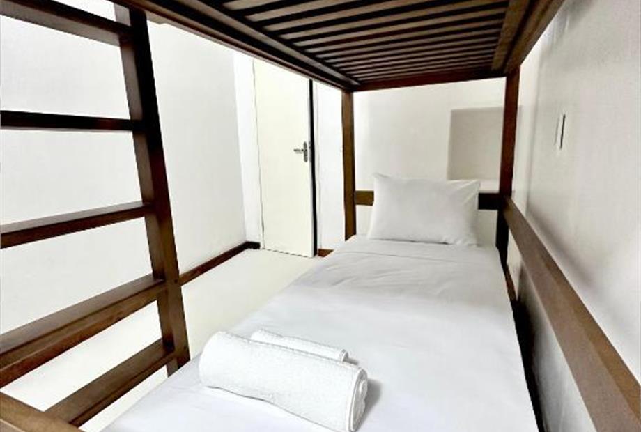 Quarto com 2 Camas de Solteiro-2.jpg