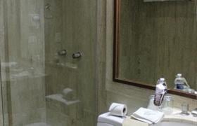 Standard King Room of Hotel Plaza Kokai Cancún by Kavia