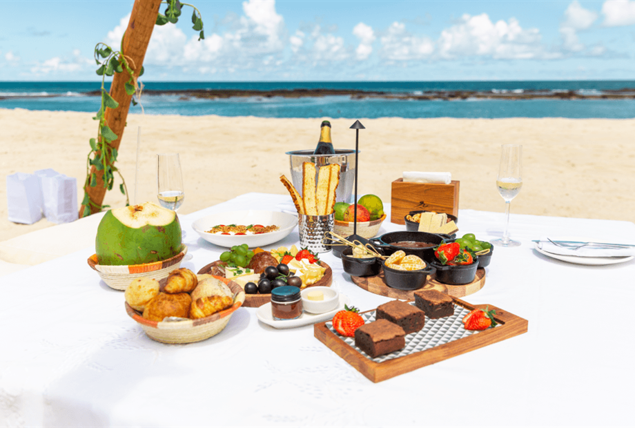 _mg_2107.png - omnibees.png