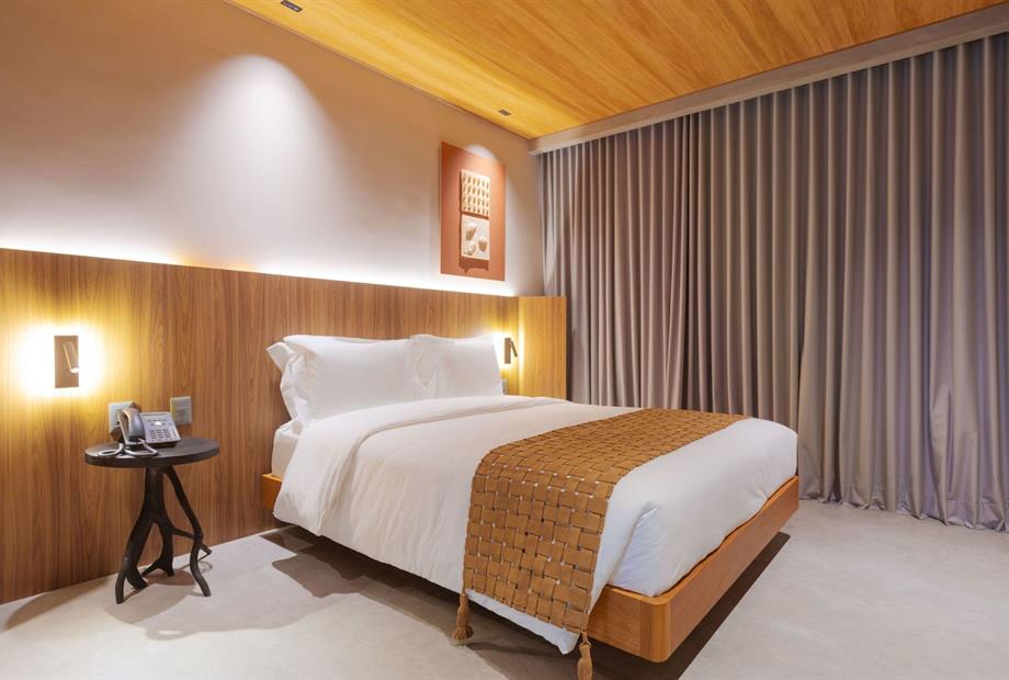 suíte lateral mar 1 omnibees.jpg