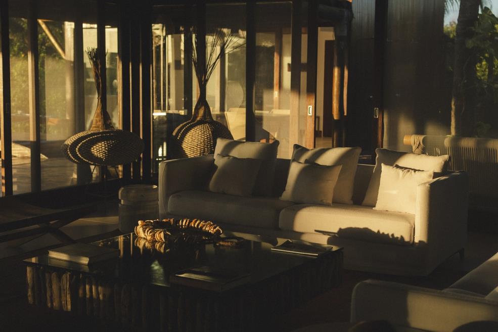 lounge-1_easy-resize.com.jpg