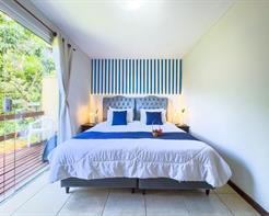 Dupla com varanda privativa