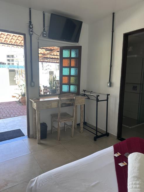 suite 02 - 04.jpg