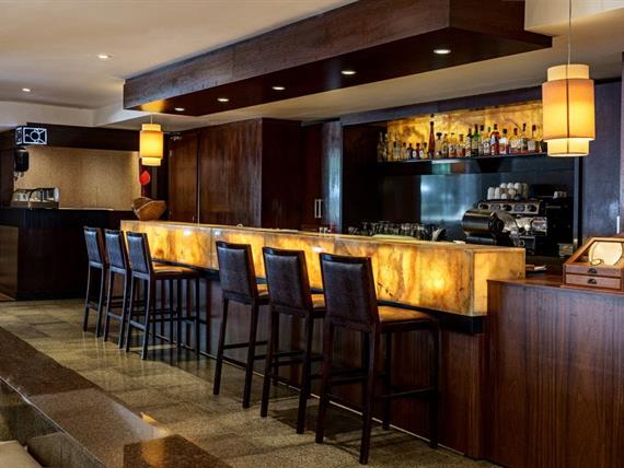 2026_daniel_pinheiro_bar_do_lobby (1).jpg