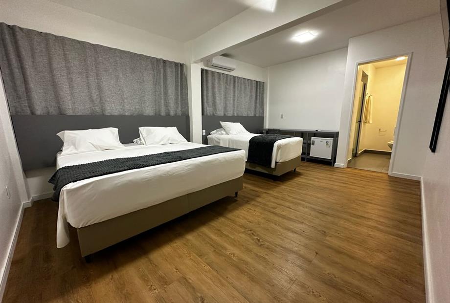 tpl casal + 1 suite premium.jpeg