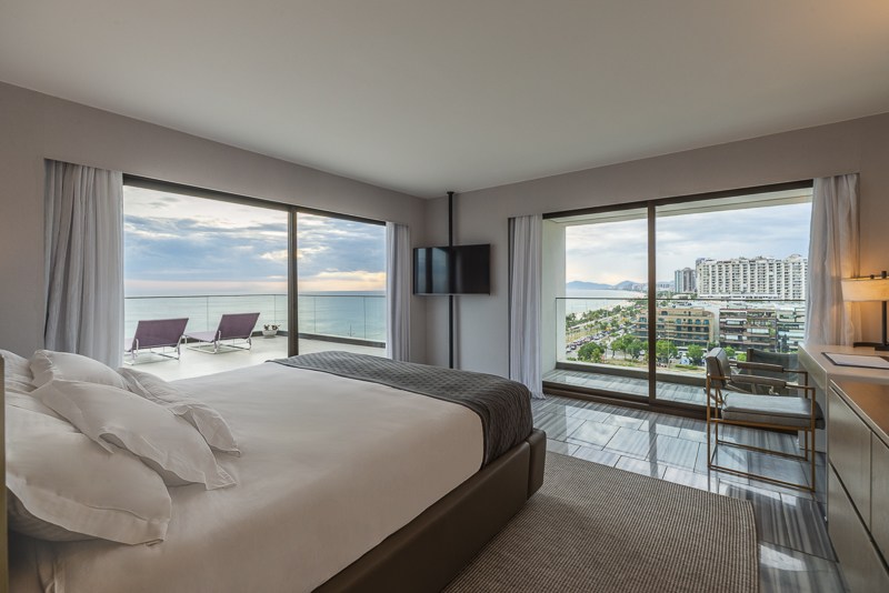 quarto suite master com piscina 1.jpg