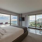 Suite Master com Piscina Frente Mar