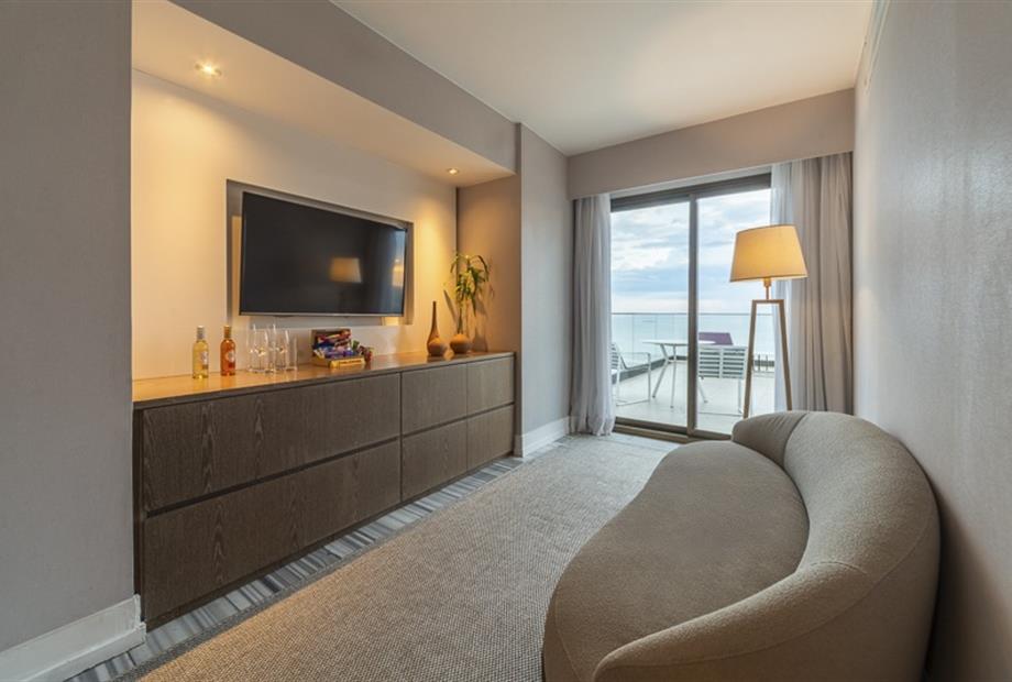 quarto suite master com piscina 4.jpg