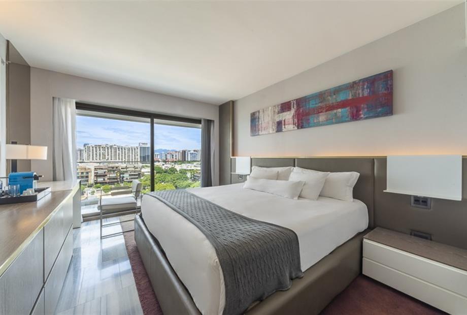 quarto lateral casal 1.jpg