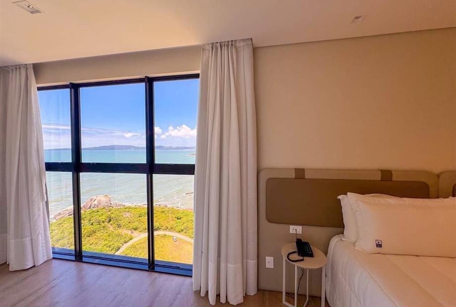 img_7885 grande.jpeg