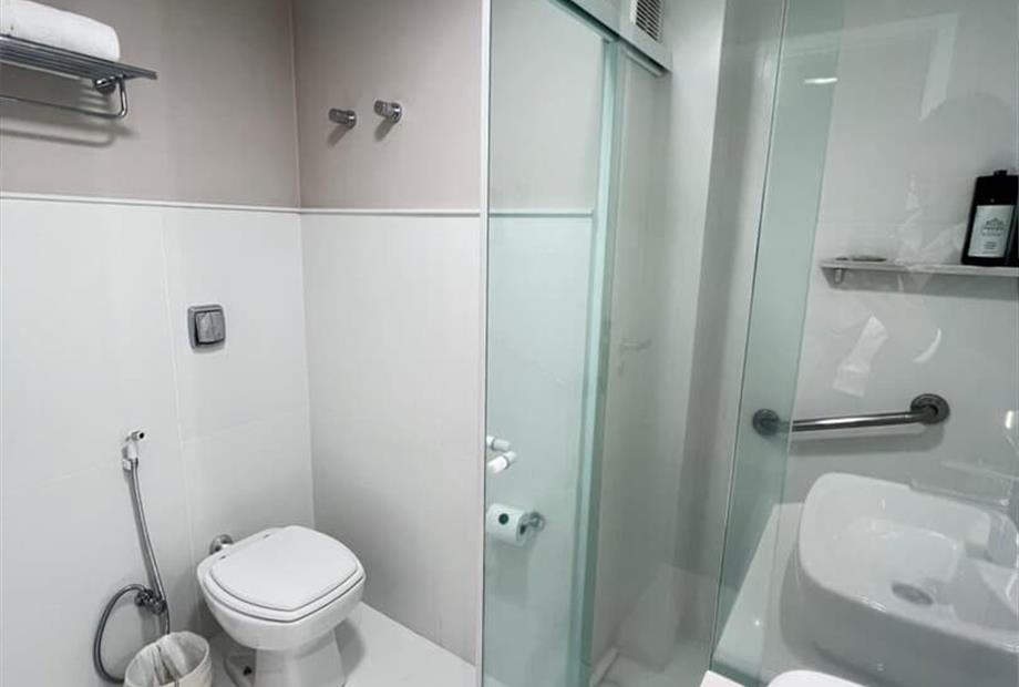 banheiro apto select (2).jpg