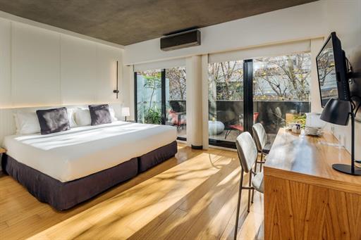 deluxe con balcón.jpg