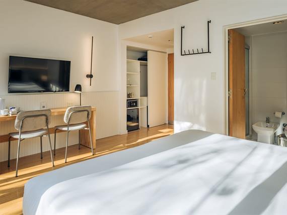 deluxe con balcón-2.jpg