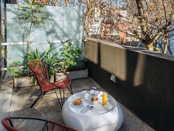 deluxe con balcón-4.jpg