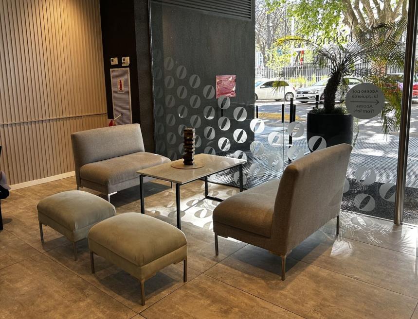 madero lobby .jpg