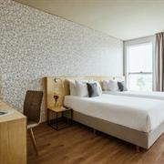 Junior Room Street View TWIN