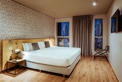 Junior Room King River view