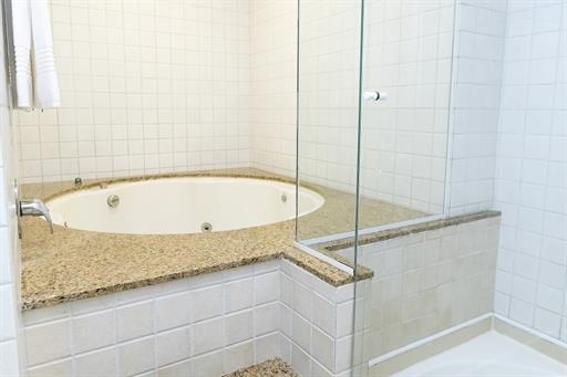 bjoic - banheira categoria suíte premier.jpg