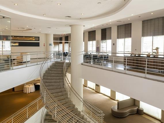 bjoic - escadaria.jpg